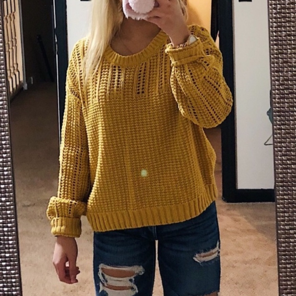 Mustard American Eagle sweater